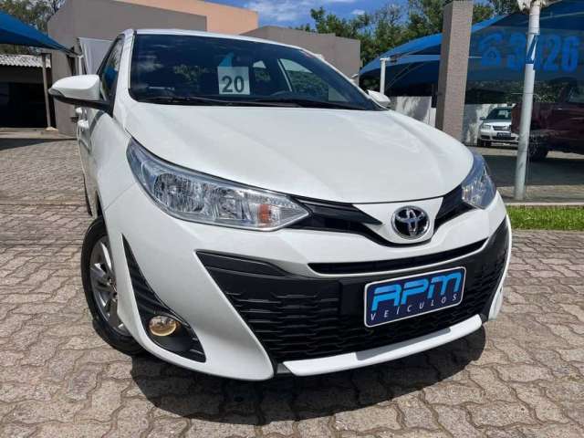 Toyota Yaris XL Plus Tech 1.3 Flex 16V Aut.  - Branca - 2019/2020