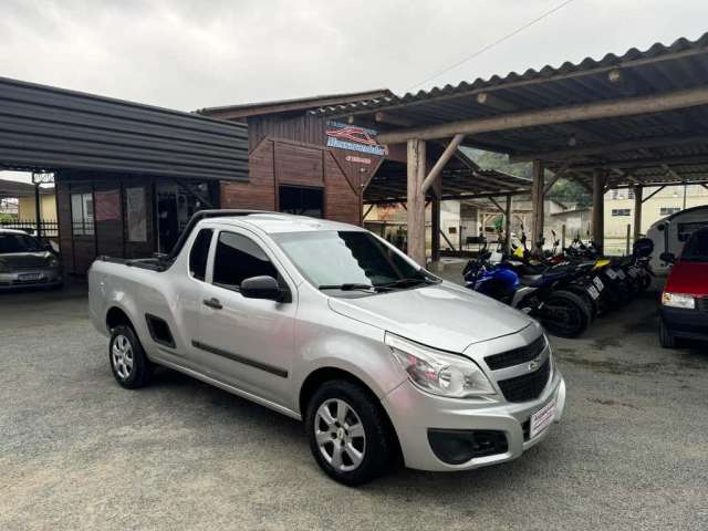 Chevrolet Montana LS 1.4 ECONOFLEX 8V 2p  - Prata - 2013/2013