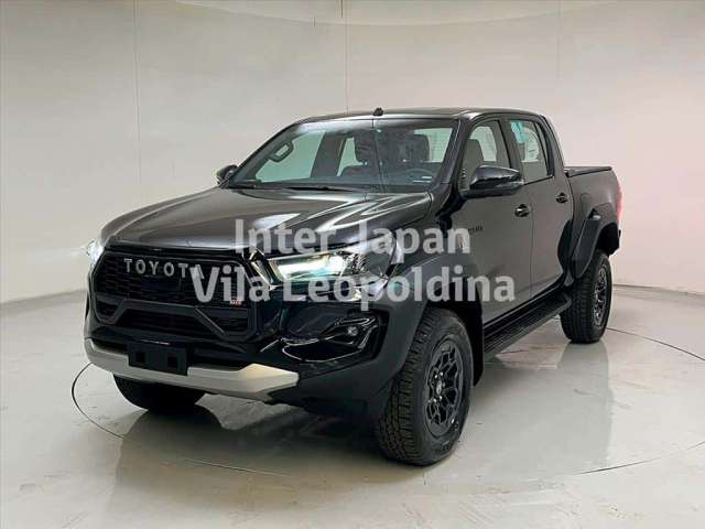 TOYOTA HILUX 2.8 D-4D TURBO DIESEL CD GR-S 4X4 AUTOMÁTICO