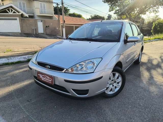 Ford Focus Sedan 1.6 flex manual 2009