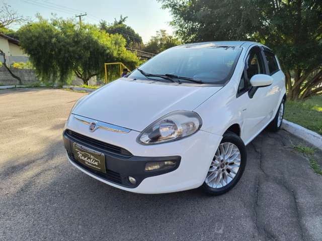 Fiat Punto 1.6 essence flex automático 2013