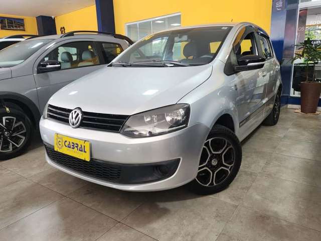 VOLKSWAGEN FOX SELEÇÃO 1.0 Total Flex 8V 5p