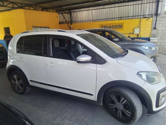 VOLKSWAGEN UP cross 1.0 TSI Total Flex 12V 5p