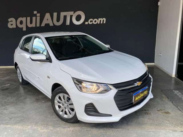 Chevrolet Onix Hatch 1.0 12v LT1 2023 Bem Novinho!  - Branca - 2022/2023