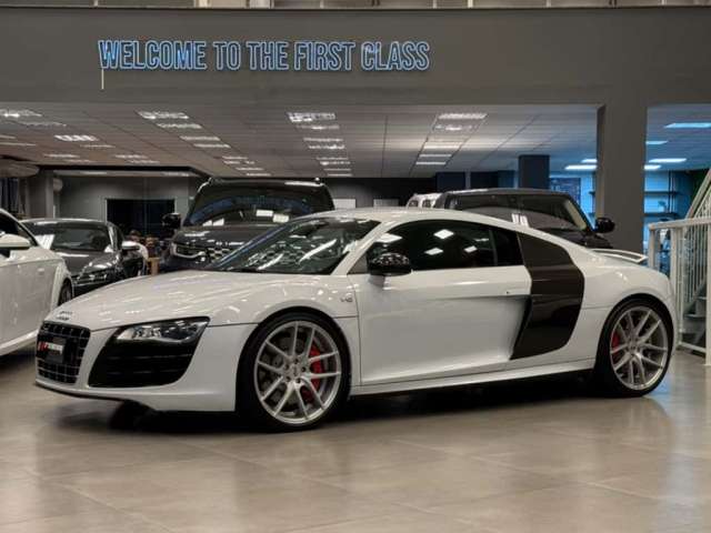 AUDI R8 5.2 V10 FSI 2012