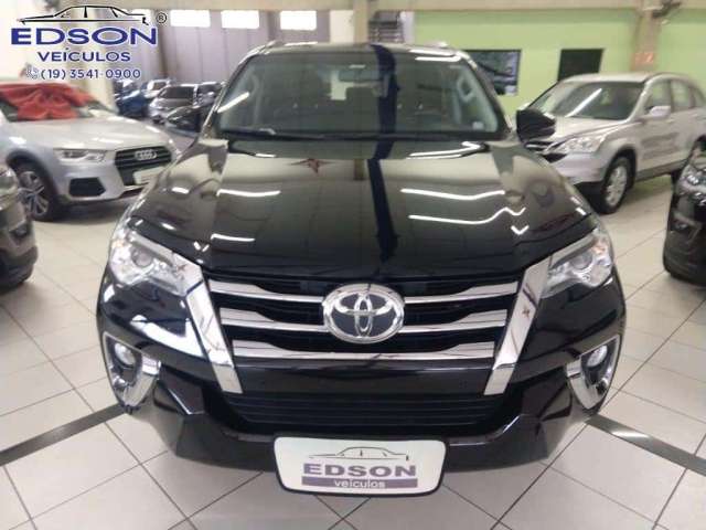 Toyota Hilux SW4 SRV 4x2 2.7 Flex 16V Aut.