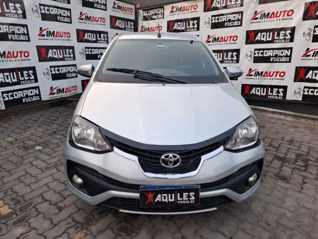 Toyota Etios 2019 1.5 platinum sedan 16v flex 4p automático