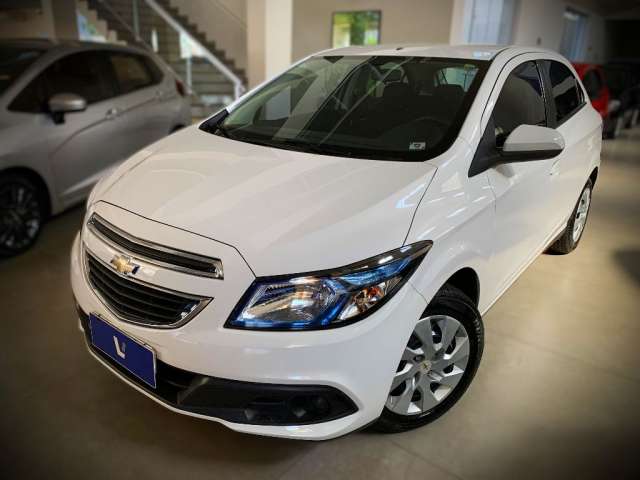 Chevrolet Onix LT 1.4 8v MT