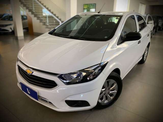 Chevrolet Onix Joy 8V MT 6M