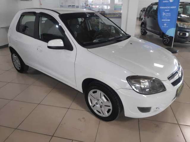 Chevrolet Celta 1.0 LT - Branca - 2013/2014