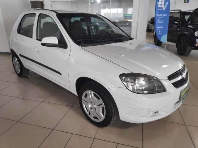 Chevrolet Celta Spirit/ LT 1.0 MPFI 8V FlexP. 5p  - Branca - 2012/2012