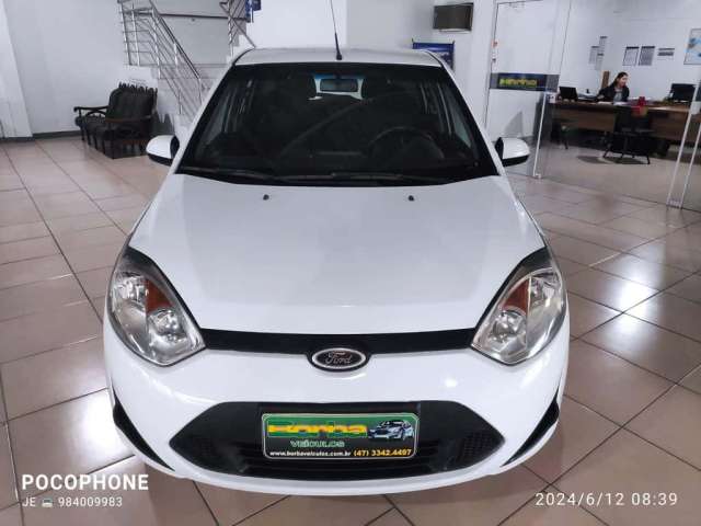 Ford Fiesta 1.6 8V Flex/Class 1.6 8V Flex 5p  - Branca - 2012/2013