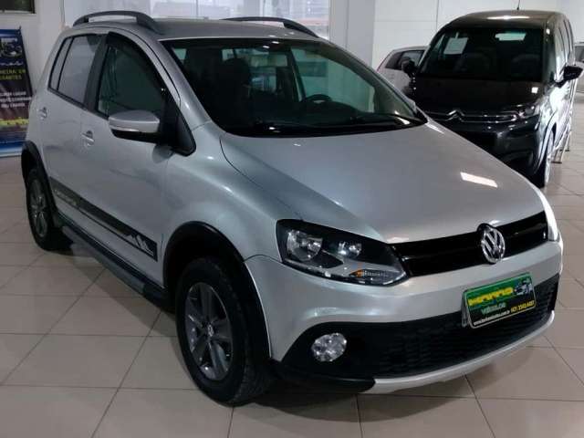 Volkswagen CrossFox 1.6 Mi Total Flex 8V 5p  - Prata - 2011/2012