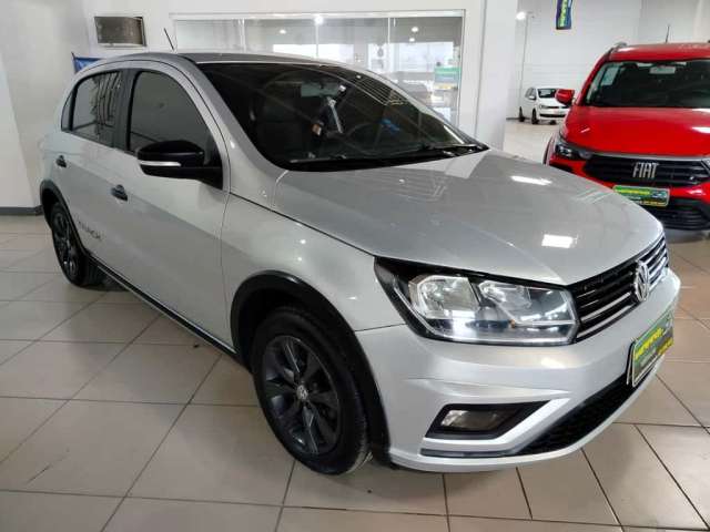 Volkswagen Gol TRACK 1.0 Total Flex 12V - Prata - 2017/2018