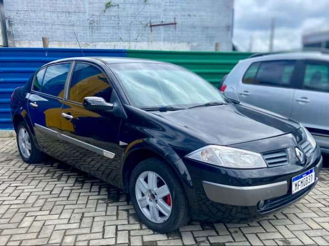 Renault Megane Sedan Dynamique Hi-Flex 1.6 16V - Preta - 2007/2008