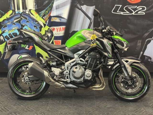 KAWASAKI Z 900