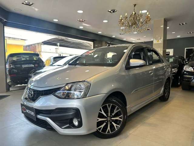 Toyota Etios 2018 1.5 platinum 16v flex 4p automático