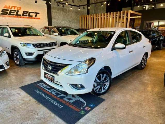 NISSAN VERSA 16 SL 2018