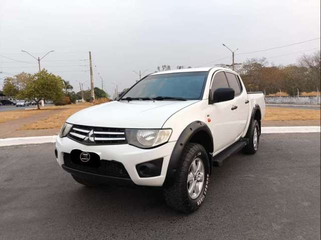 MITSUBISHI L-200 TRITON GLX 3.2 4X4 CD 2015