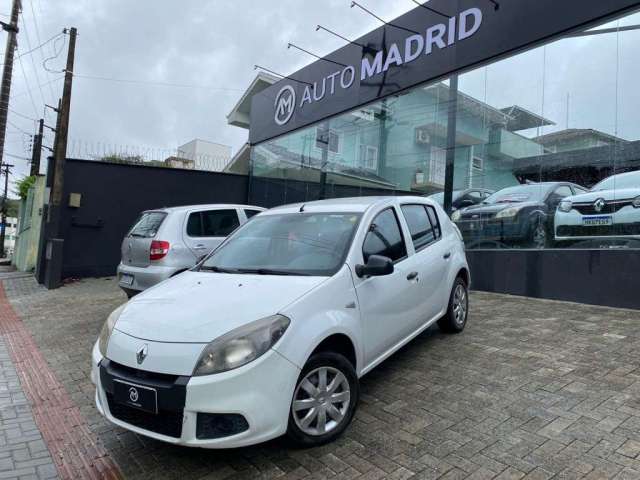 RENAULT SANDERO