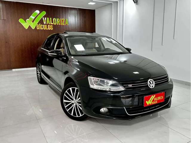 Volkswagen JETTA Highline 2.0 TSI 16V 4p Tiptronic