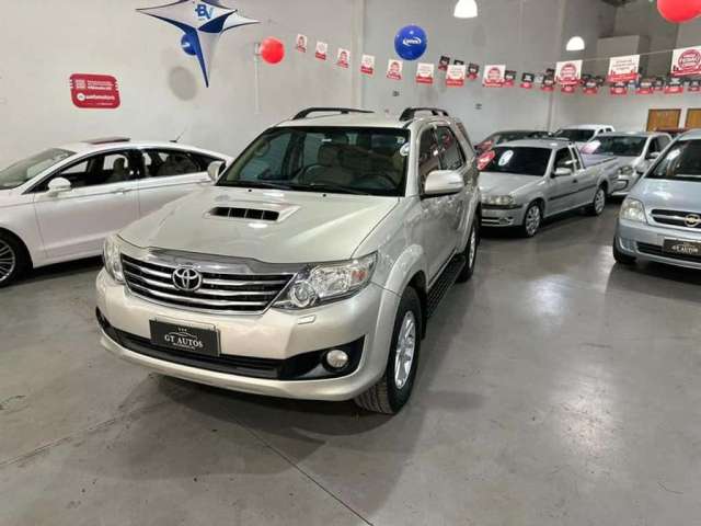 TOYOTA HILUX SW4 SRV 4X4 2015