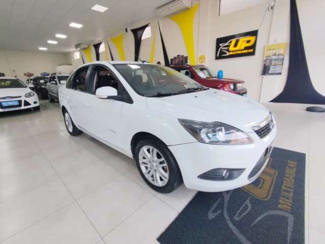 FORD FOCUS 1.6 SEDAN 16V 4P