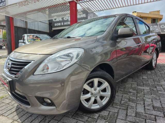 NISSAN VERSA SL 1.6 COMPLETO IMPECAVEL