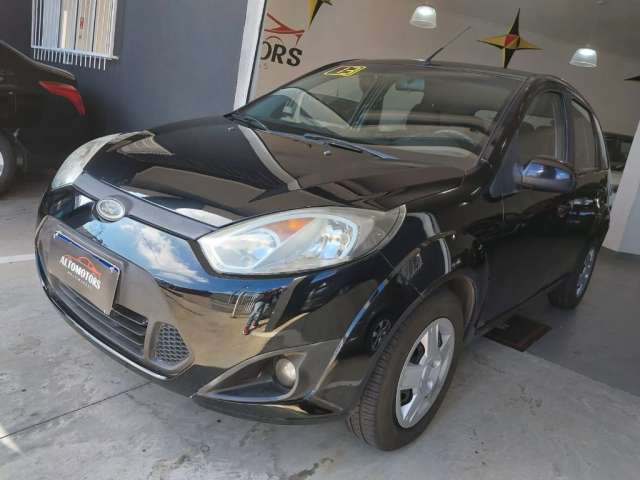 Fiesta Hatch  1.6 2013 completo