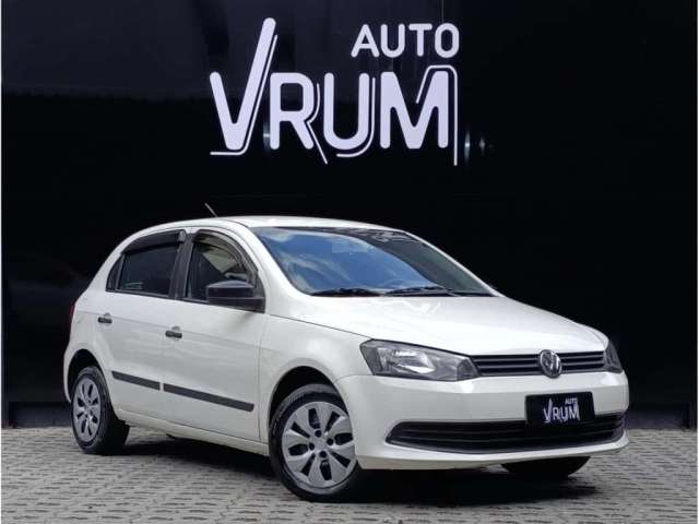 Volkswagen Gol Trendline 1.6 T.Flex 8V 5p  - Branca - 2014/2015