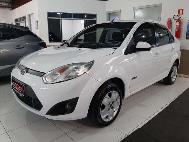 FORD FIESTA SEDAN CLASS 1.6 8V FLEX COMPLETO ANO 2012 