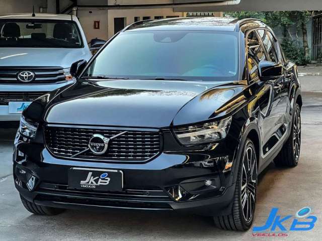 VOLVO XC 40