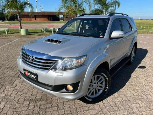 Toyota Hilux sw4 2015 3.0 srv 4x4 16v turbo intercooler diesel 4p automático