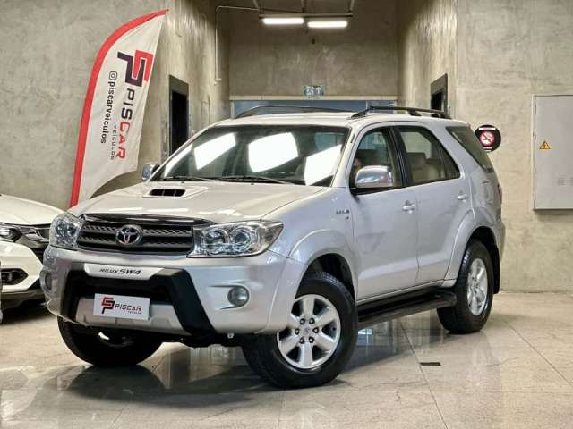 Toyota Hilux sw4 2010 3.0 srv 4x4 7 lugares 16v turbo intercooler diesel 4p automático