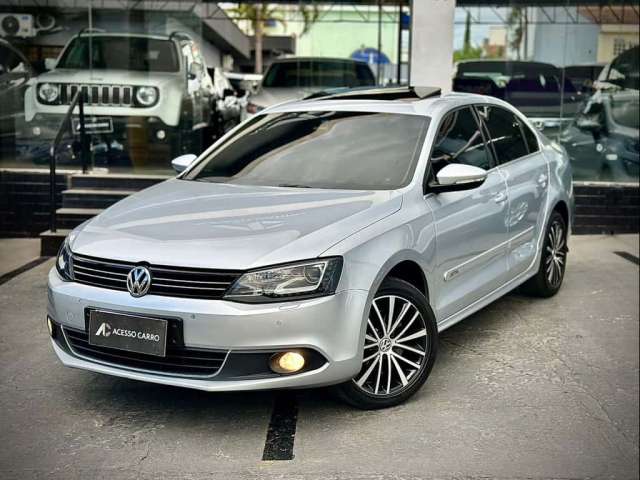 JETTA Highline 2.0 TSI 16V 4p Tiptronic