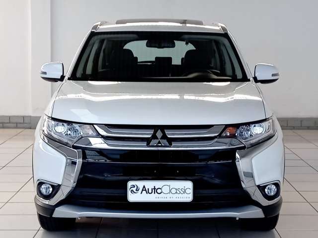 MITSUBISHI OUTLANDER HPE 2.0 2019