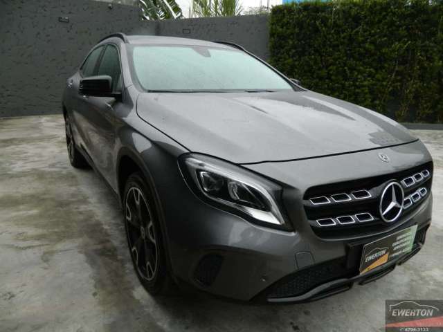 Mercedes-Benz Gla 200 GLA 200 Night 1.6. TB 16V Flex Aut. - Cinza - 2018/2019