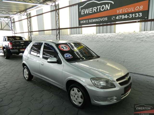 Chevrolet Celta LT 1.0 MPFI 8V FlexP. 5p  - Prata - 2012/2013