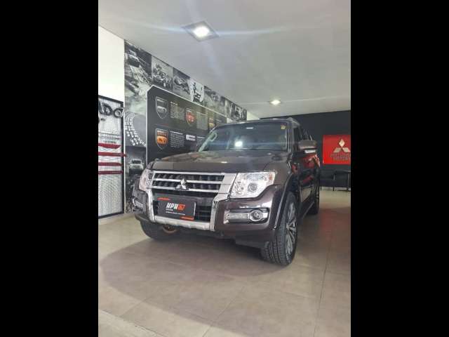 Mitsubishi Pajero Full PAJERO HPE 3.2 4X4 DIESEL 7 LUGARES TURBO