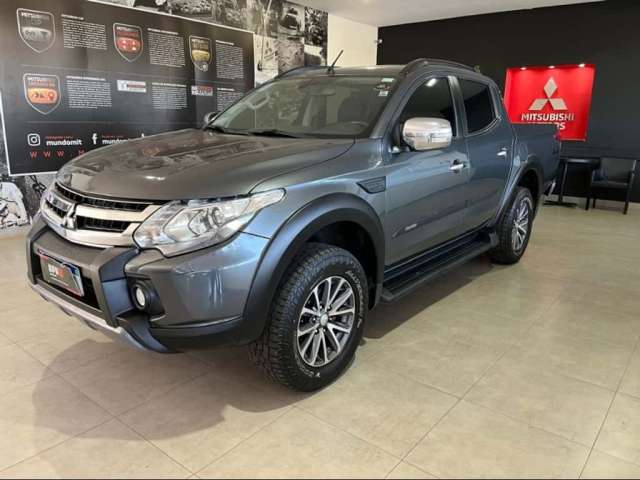 Mitsubishi L200 TRITON 2.4 16V TURBO DIESEL OUTDOOR HPE-S CD 4X4 AUTOMÁTICO