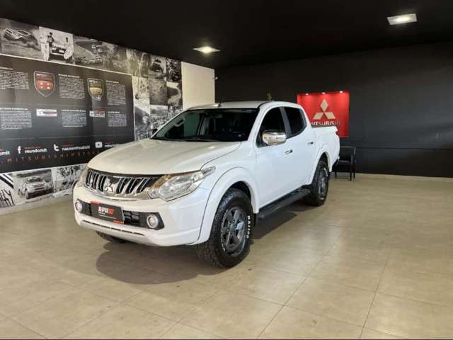 Mitsubishi L200 TRITON 2.4 16V TURBO DIESEL SPORT HPE CD 4P 4X4 AUTOMÁTICO