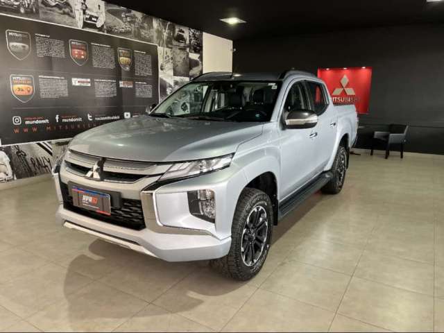 Mitsubishi L200 TRITON 2.4 16V TURBO DIESEL SPORT HPE CD 4P 4X4 AUTOMÁTICO