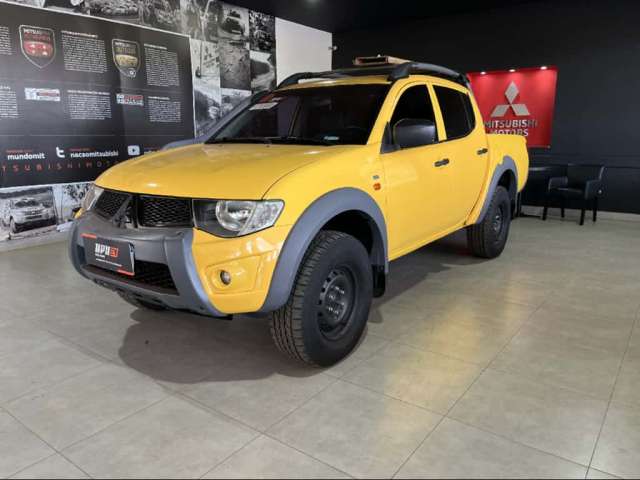 Mitsubishi L200 SAVANA 3.2 4X4 16V TURBO INTERCOOLER DIESEL 4P MANUAL