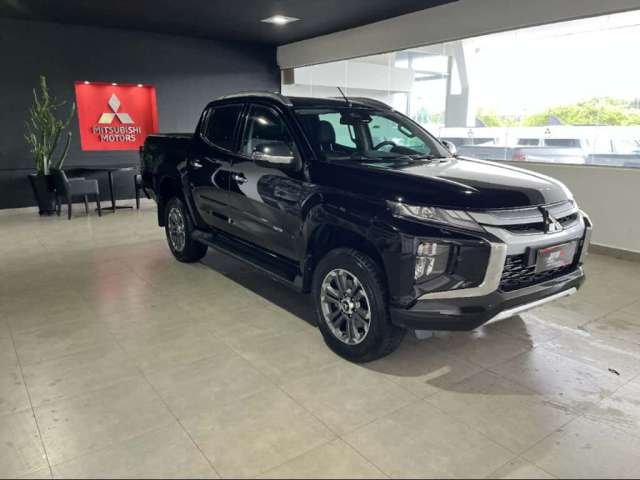 Mitsubishi L200 TRITON 2.4 16V TURBO DIESEL SPORT HPE-S CD 4P 4X4 AUTOMÁTICO