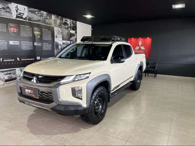 Mitsubishi L200 TRITON 2.4 16V TURBO DIESEL SPORT SAVANA CD 4P 4X4 AUTOMÁTICO