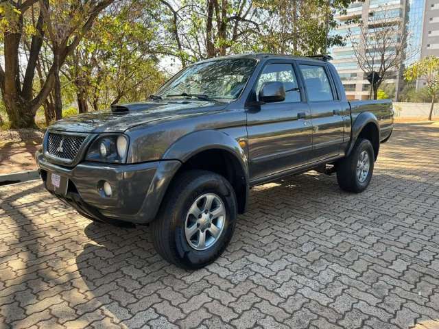 MITSUBISHI L200 OUTDOOR 2.5 GLS 4X4 CD 8V TURBO INTERCOOLER DIESEL 4P MANUAL