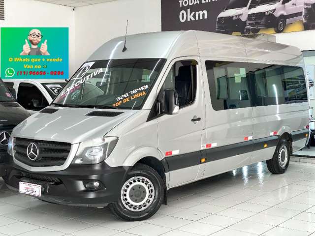 Mercedes Benz - Sprinter 415 Extra Longa Executiva 19 lugares Novissima!!!