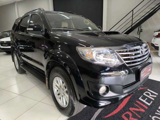 TOYOTA HILUX SW4