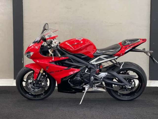 TRIUMPH DAYTONA 675 I 2014