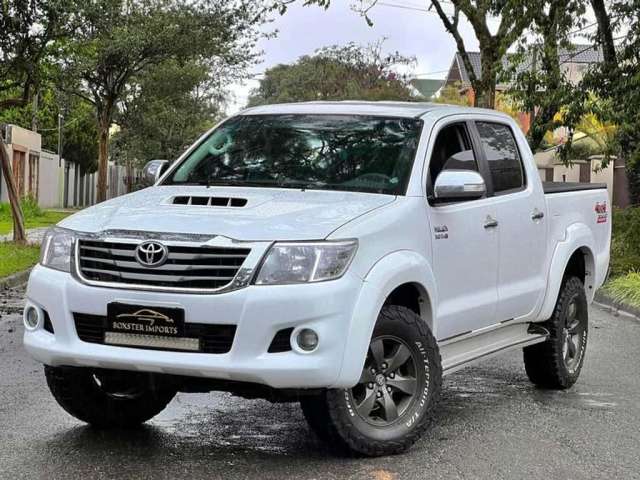 TOYOTA HILUX CD4X4 SRV 2012